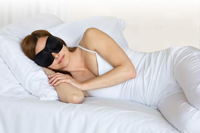 Bucky 40 Blinks No Pressure Printed Eye Mask - Image 4